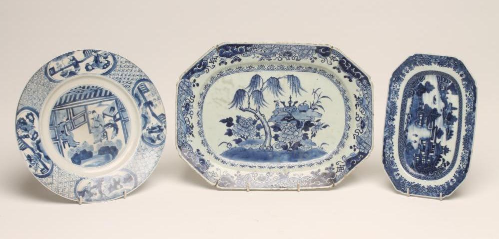A CHINESE PORCELAIN PLATE of canted oblong form Image
