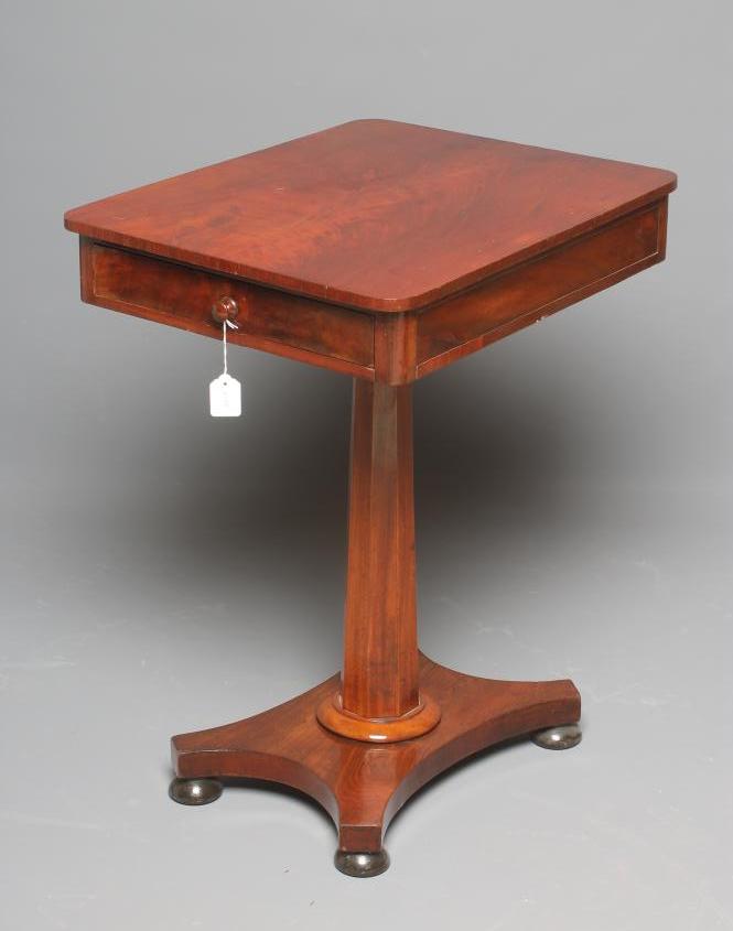A WILLIAM IV FIGURED MAHOGANY OCCASIONAL TABLE of rounded oblong form Image