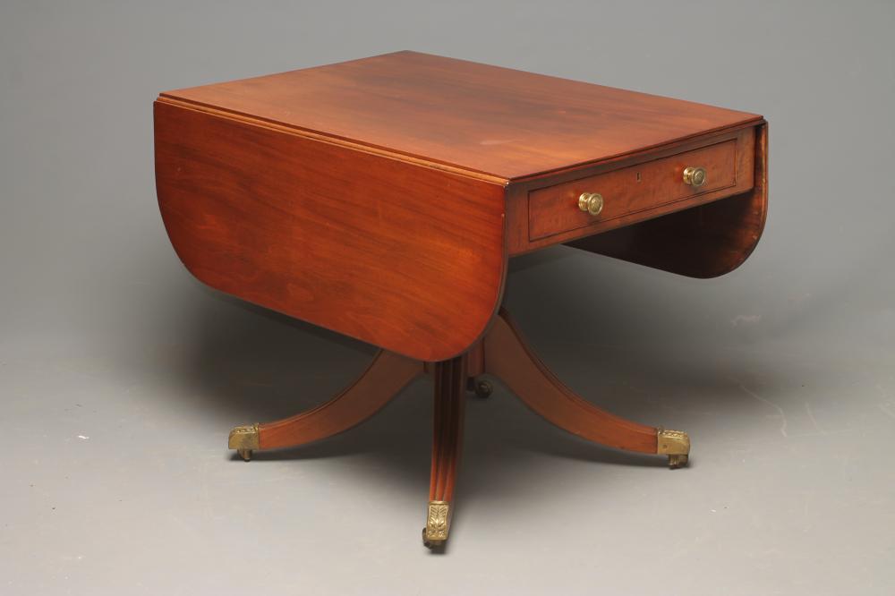 A MAHOGANY PEMBROKE TABLE Image