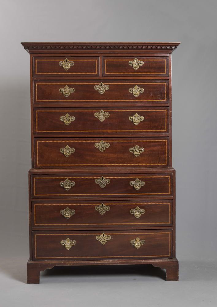 A GEORGIAN MAHOGANY CHEST ON CHEST Image