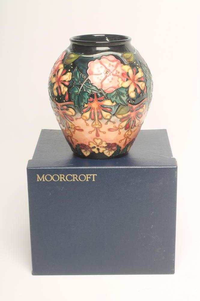 A MOORCROFT POTTERY VASE Image