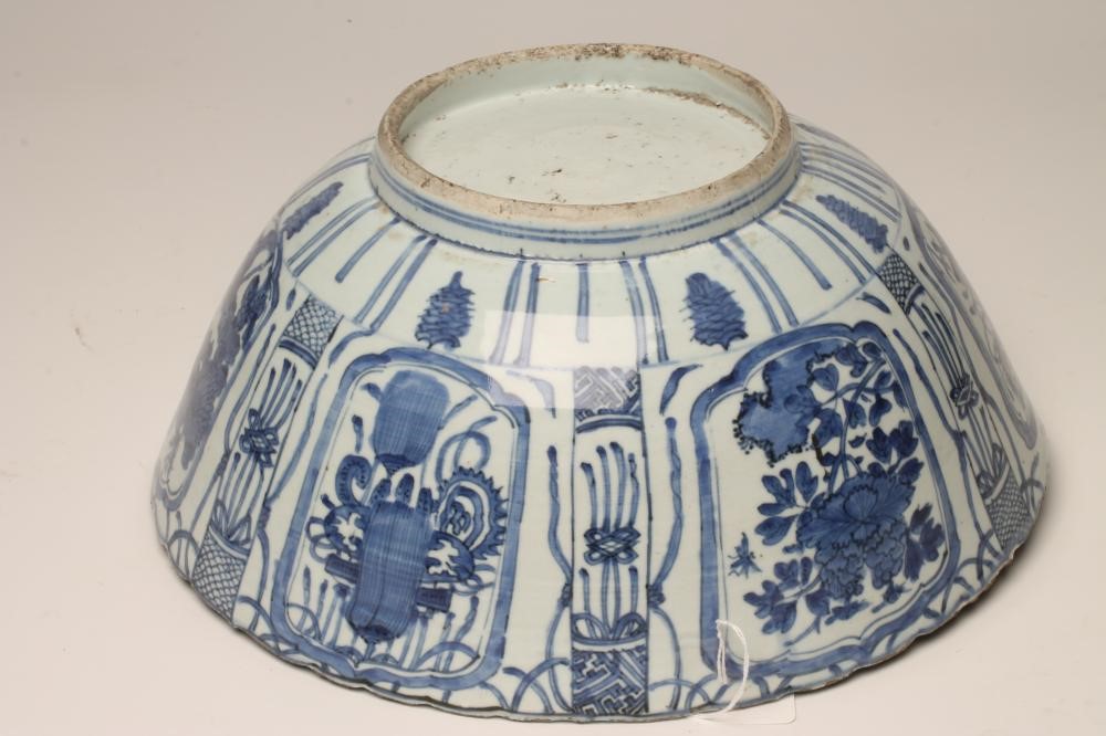 A KRAAK PORSELEIN BOWL Image