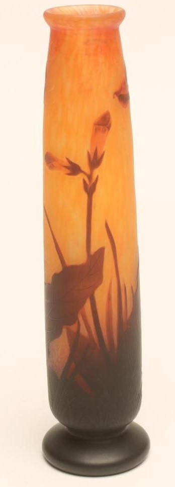 A FRENCH CAMEO VASE Image