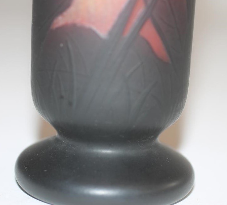 A FRENCH CAMEO VASE Image