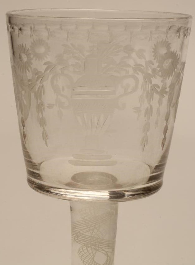 TWO WINE GLASSES Image