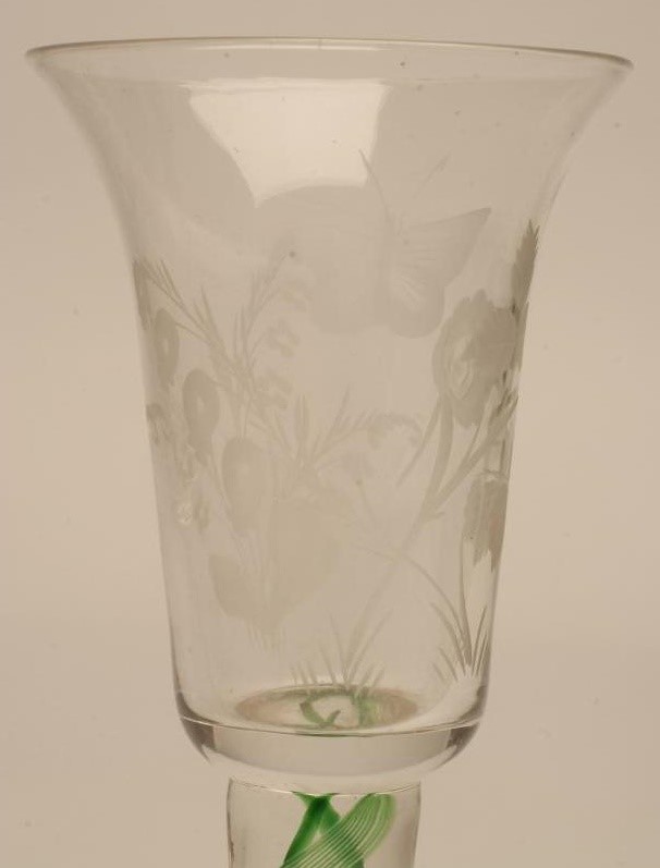 TWO WINE GLASSES Image