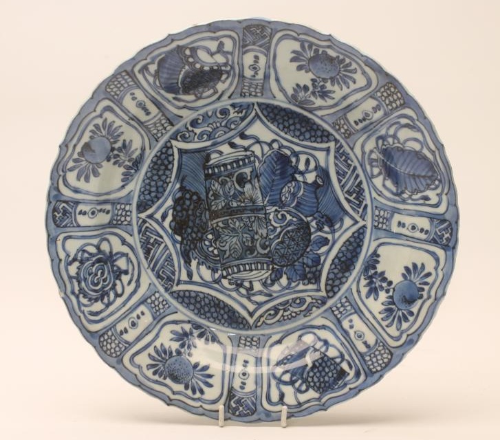 A KRAAK PORSELEIN DISH Image