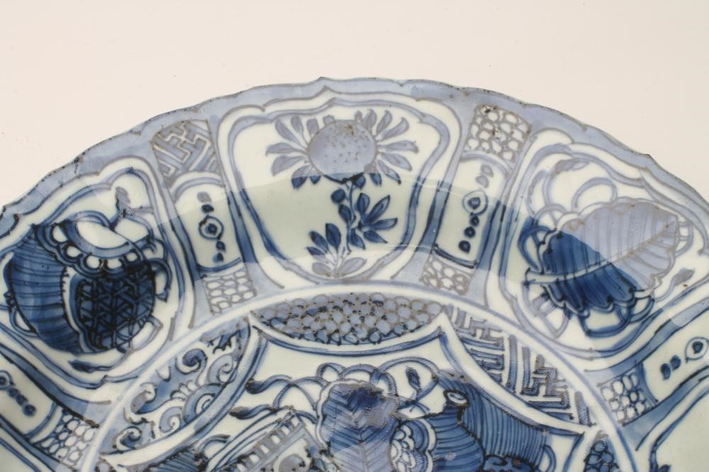 A KRAAK PORSELEIN DISH Image