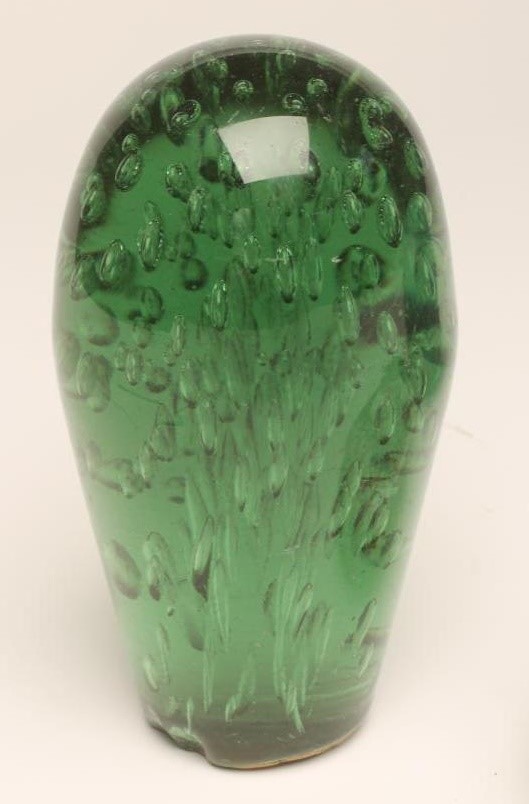 A VICTORIAN ENGLISH MILLEFIORE SCENT BOTTLE of domed form with coloured glass canes to base Image