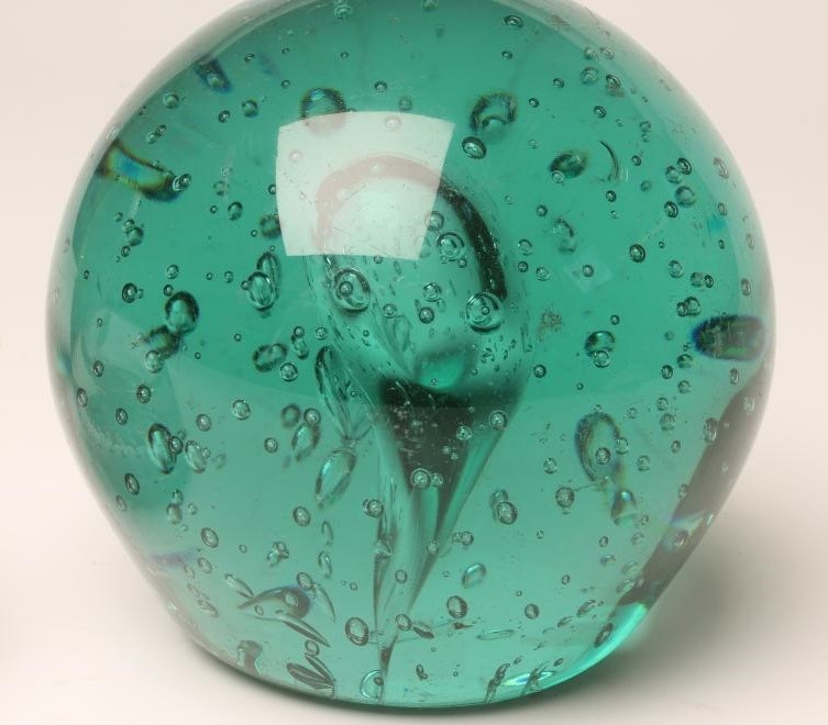 A VICTORIAN ENGLISH MILLEFIORE SCENT BOTTLE of domed form with coloured glass canes to base Image