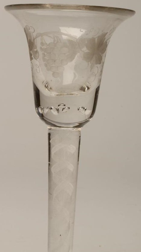 A PAIR OF WINES Image