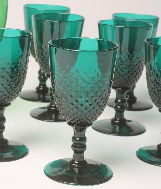 A SET OF SEVEN BRISTOL GREEN WINE GLASSES Image