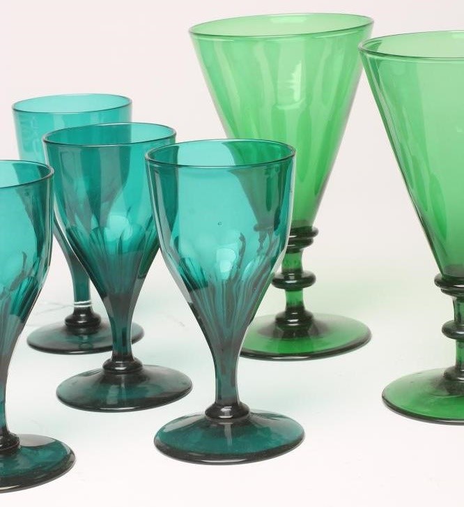A SET OF SEVEN BRISTOL GREEN WINE GLASSES Image