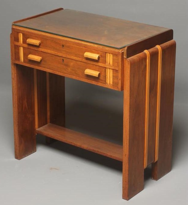 AN ART DECO EPNS TABLE SERVICE for twelve place settings Image