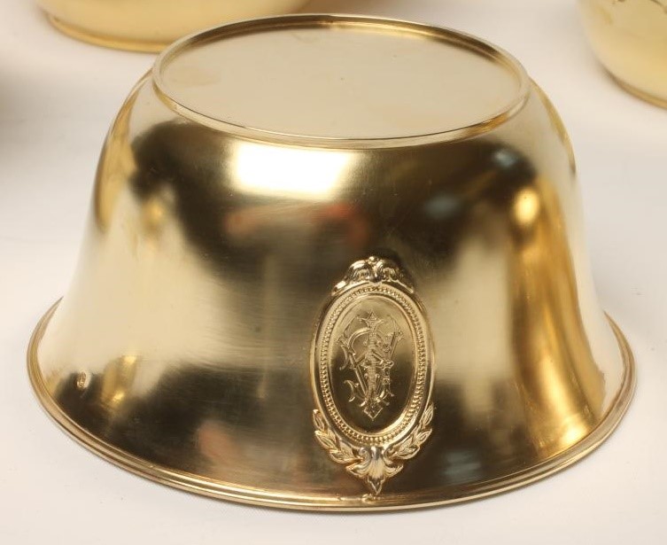 A SET OF FOUR SILVER GILT FINGER BOWLS Image