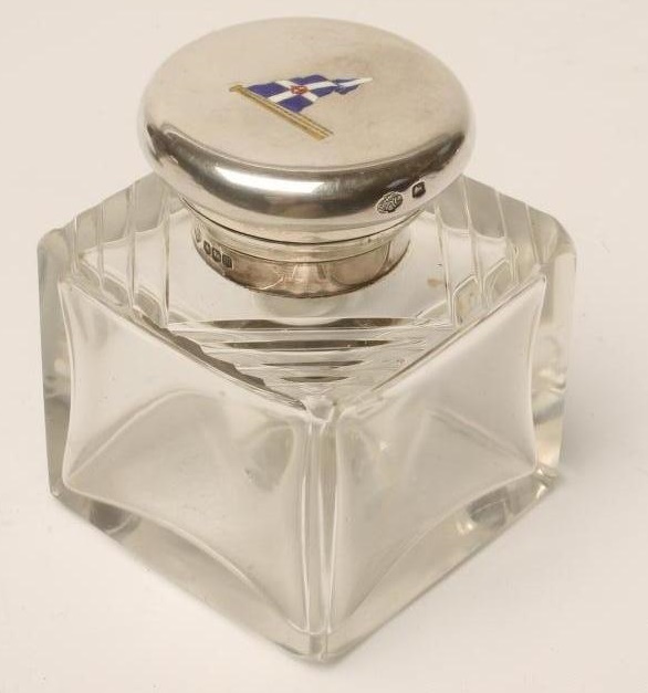 AN ART DECO SILVER MOUNTED GLASS INKWELL Image