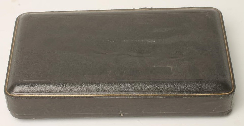 A SILVER SEVEN PIECE CRUET Image