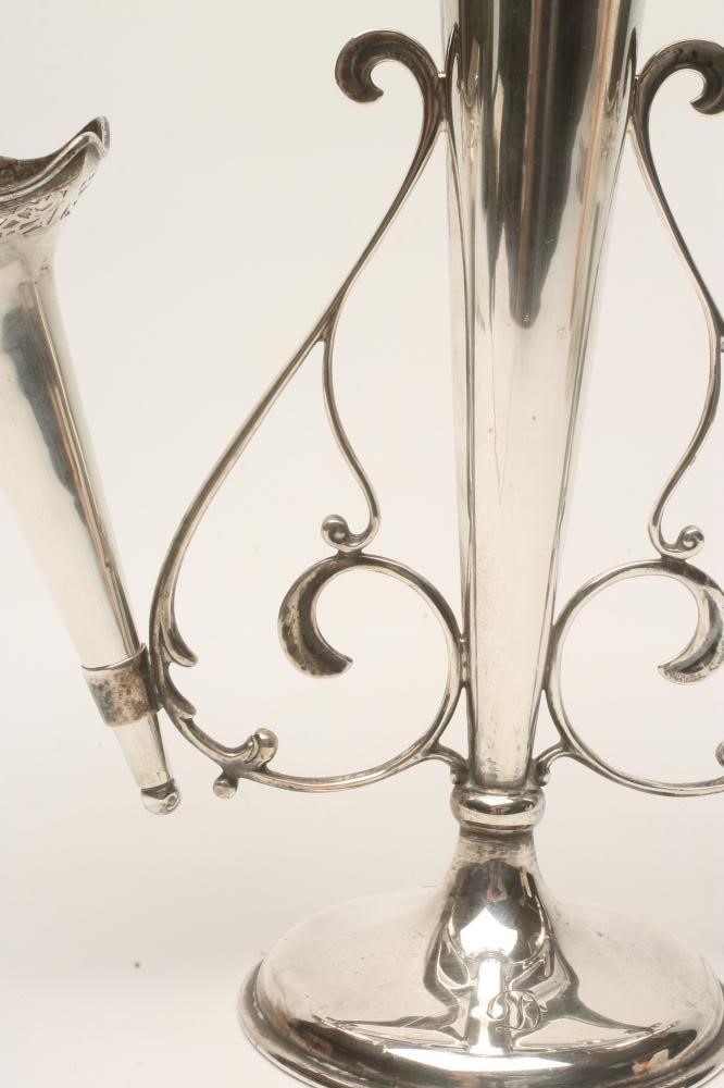 A SILVER TABLE CENTREPIECE Image