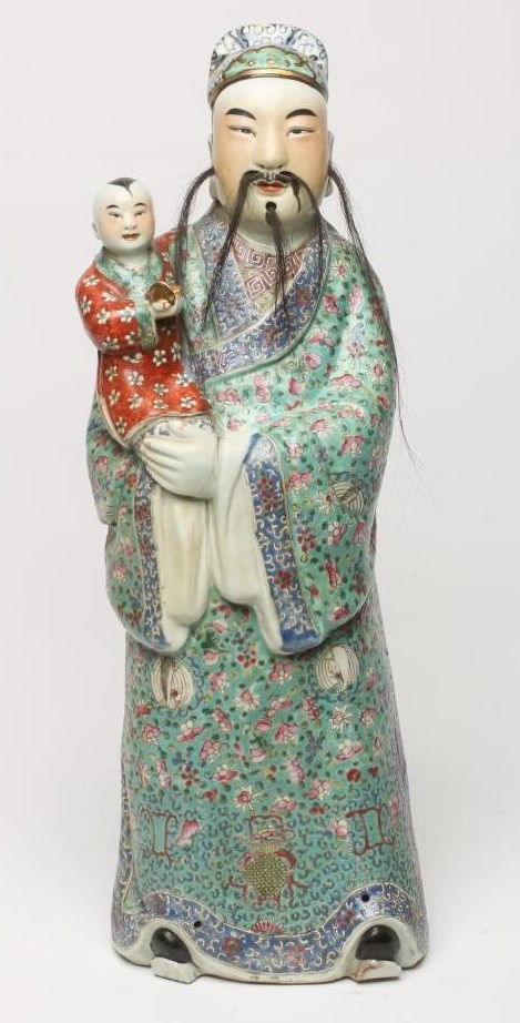 A LARGE CHINESE PORCELAIN FIGURE Image