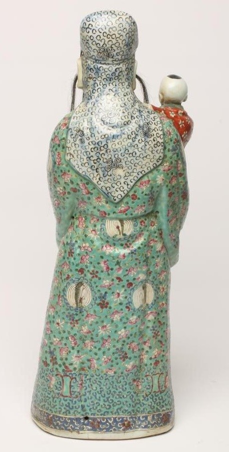 A LARGE CHINESE PORCELAIN FIGURE Image