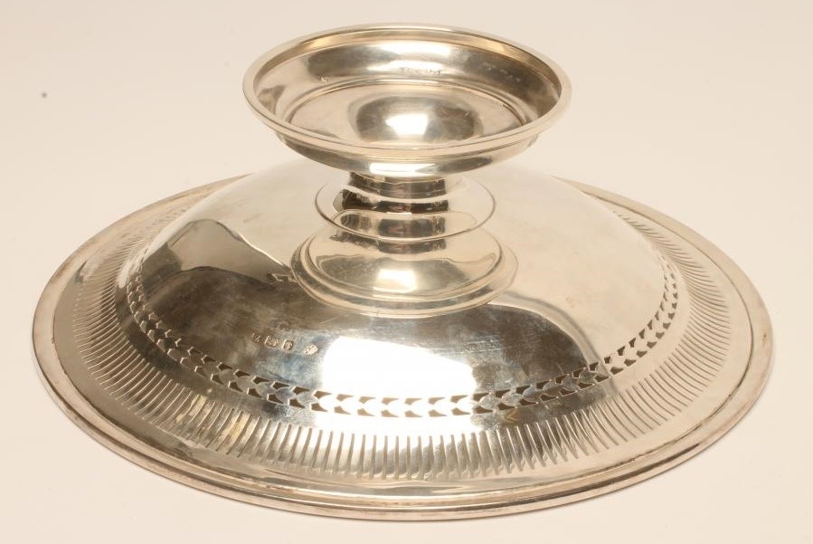 *A LOW PEDESTAL SILVER TAZZA Image