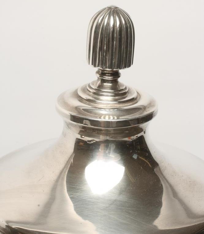 *A SILVER TROPHY CUP AND COVER Image