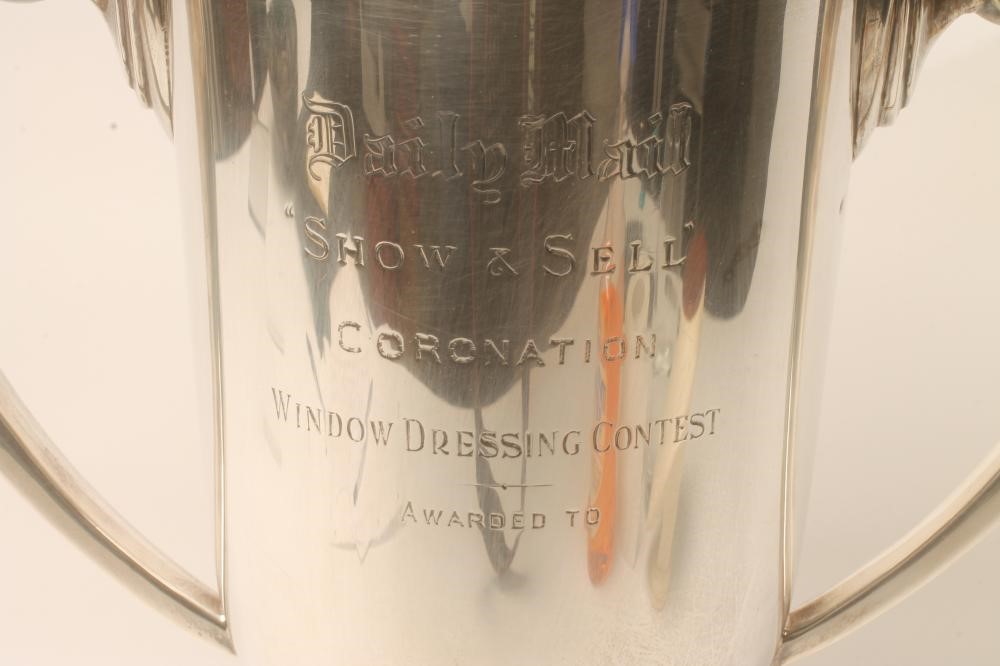 *A SILVER TROPHY CUP AND COVER Image