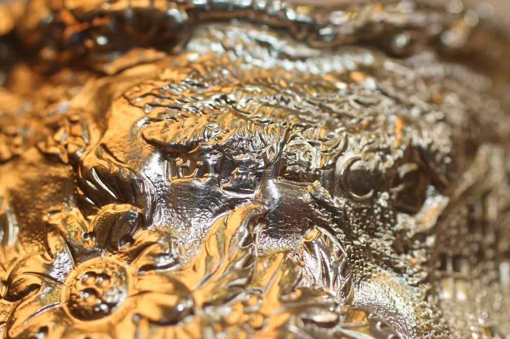 A LATE GEORGE III BRITANNIA STANDARD SILVER GILT SUGAR BASIN Image