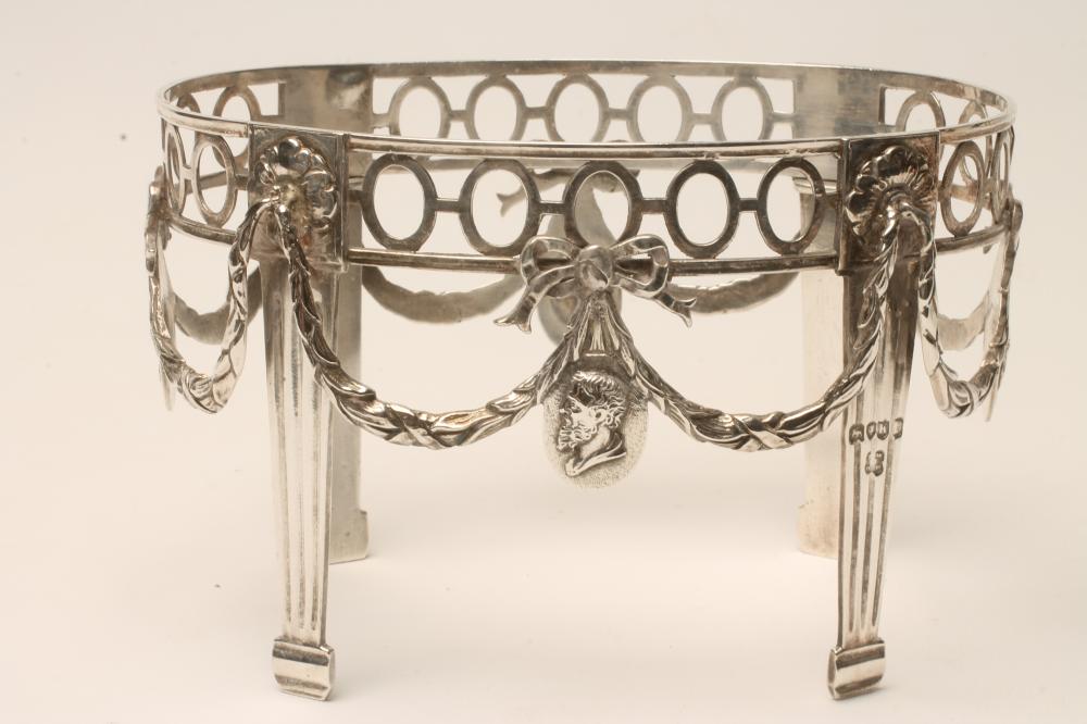 A VICTORIAN SILVER DISH STAND Image
