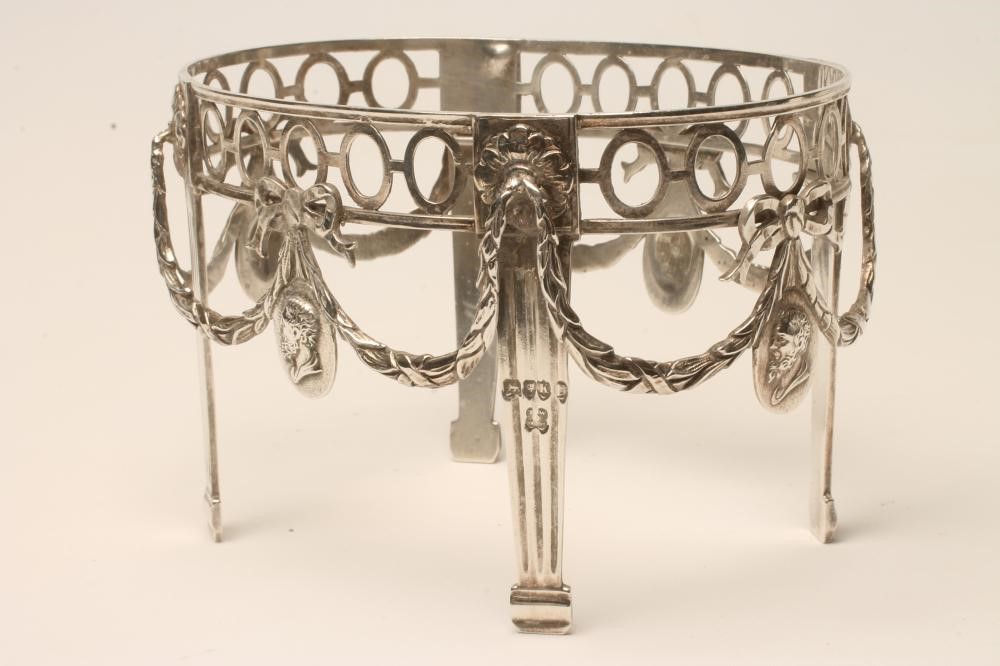 A VICTORIAN SILVER DISH STAND Image