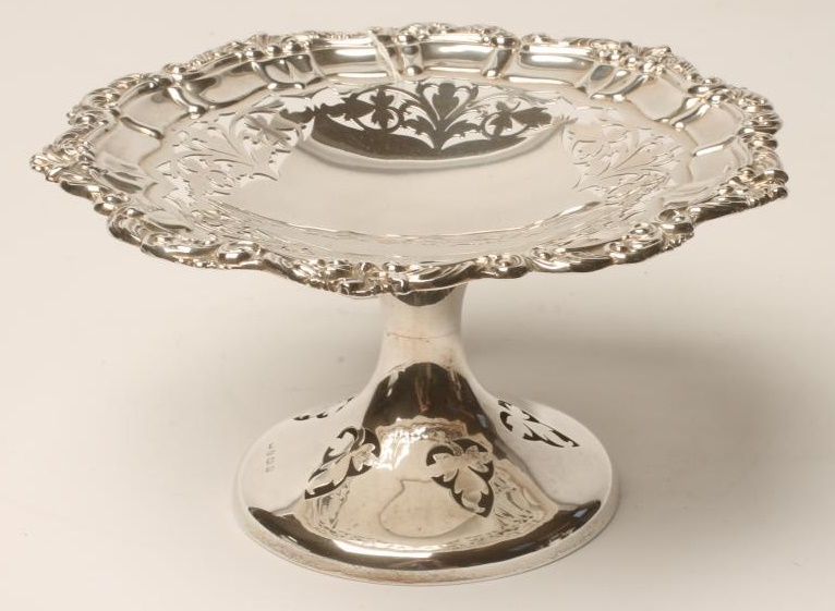 AN EDWARDIAN SILVER PEDESTAL TAZZA Image