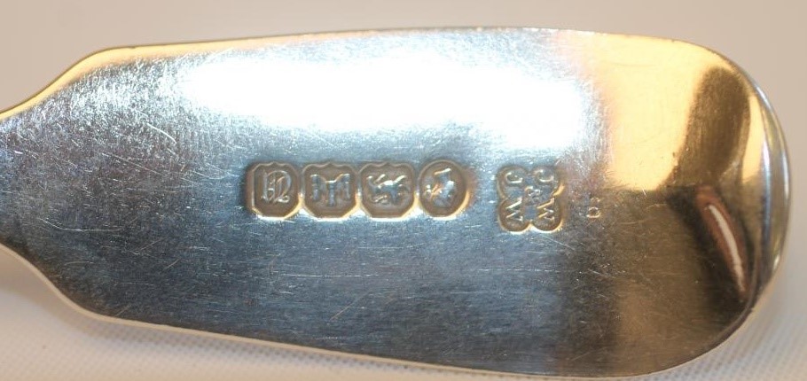 A PAIR OF VICTORIAN SILVER SAUCE LADLES Image