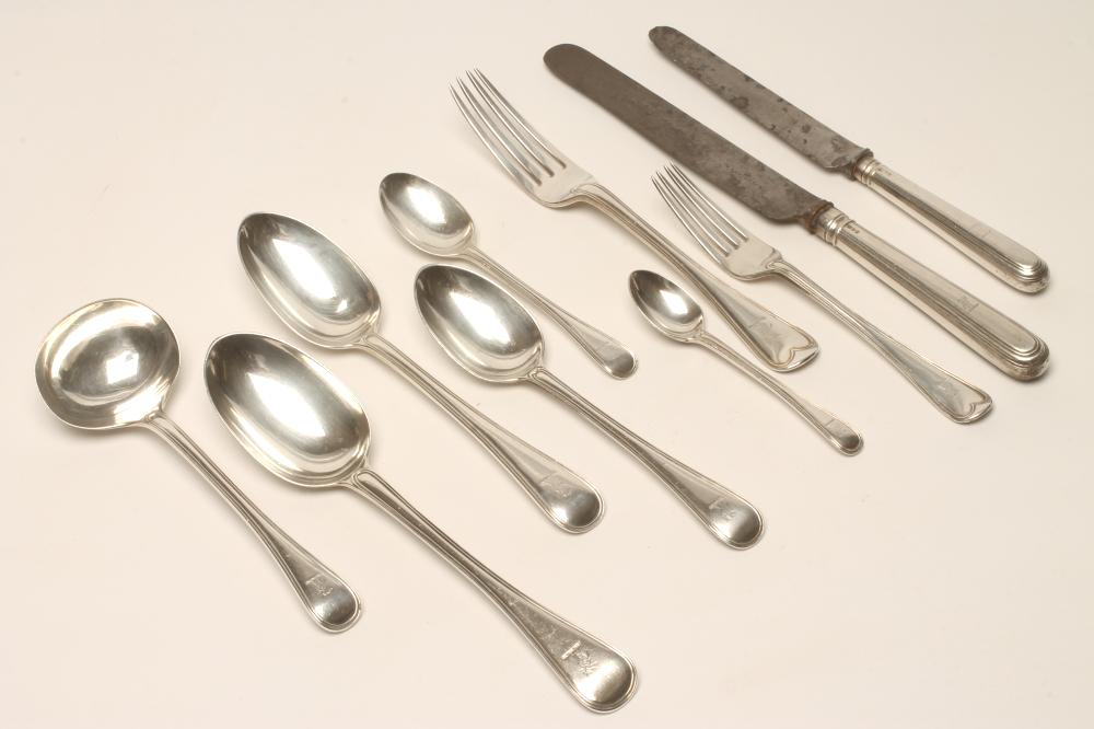 AN EDWARDIAN SILVER TABLE SUITE Image