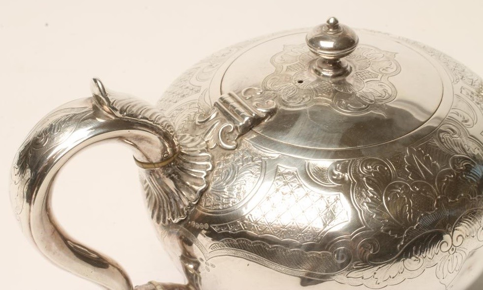 *A WILLIAM IV SILVER TEAPOT Image