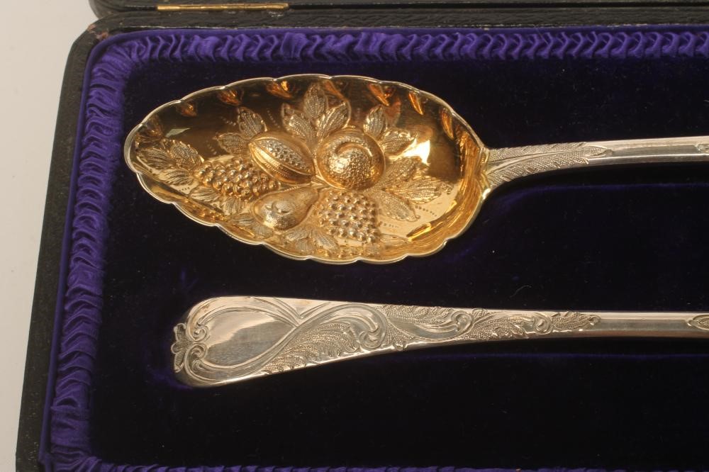 A PAIR OF GEORGE IV SILVER TABLESPOONS Image