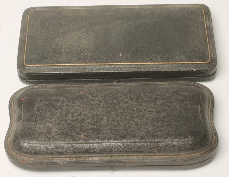 A PAIR OF GEORGE IV SILVER TABLESPOONS Image