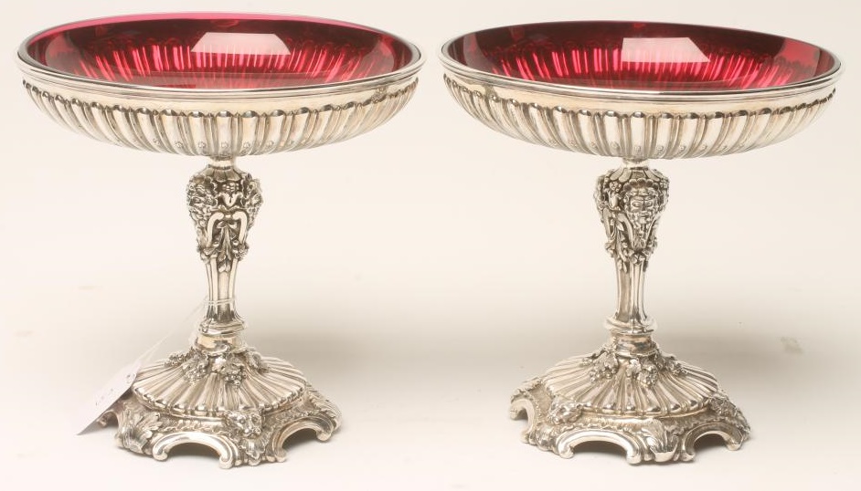 A PAIR OF LATE VICTORIAN SILVER PEDESTAL TAZZE Image