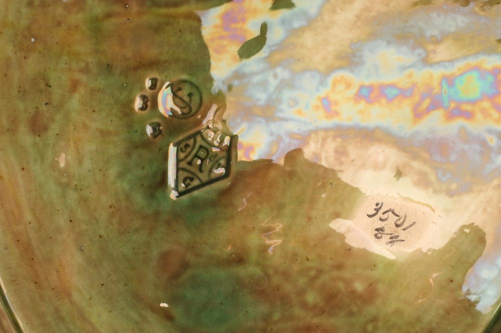 A GEORGE JONES MAJOLICA STRAWBERRY STAND Image