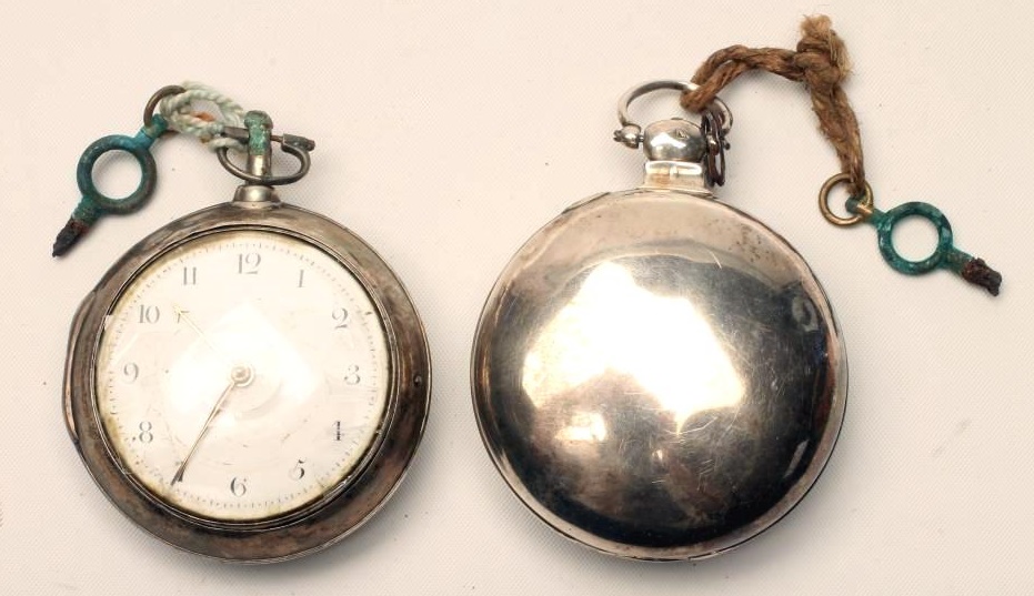 A LATE GEORGE III SILVER PAIR CASED POCKET WATCH Image