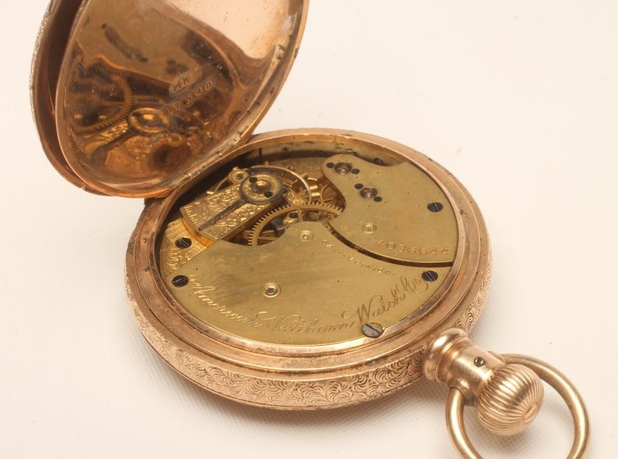A WALTHAM 14KT GOLD TOP WIND HUNTER POCKET WATCH Image