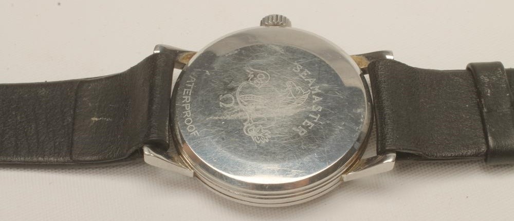 A GENTLEMAN'S OMEGA SEAMASTER WRISTWATCH Image