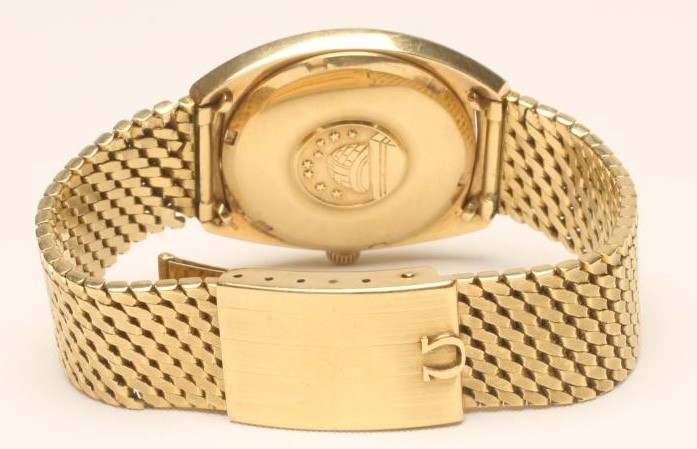 A GENTLEMAN'S 18CT GOLD OMEGA CONSTELLATION AUTOMATIC CHRONOMETER Image