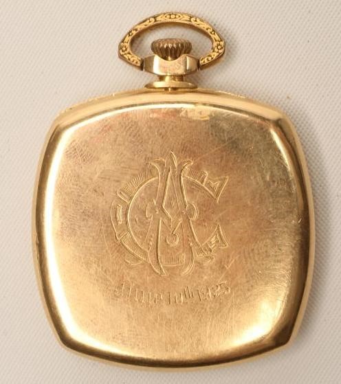 AN ART DECO 18CT GOLD TOP WIND DRESS WATCH Image