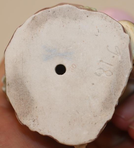 A MEISSEN PORCELAIN FIGURE Image