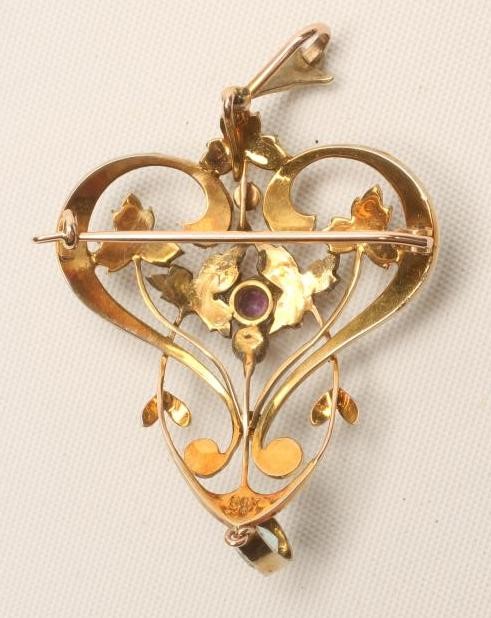 AN EDWARDIAN 9CT GOLD PENDANT/BROOCH Image