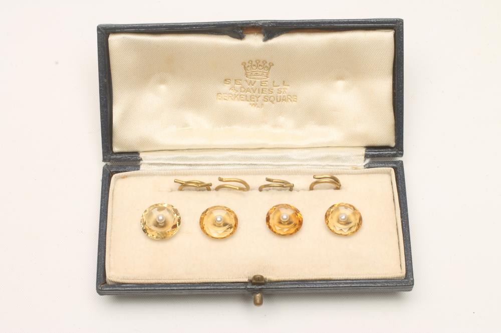 A COMPOSITE SET OF FOUR DRESS STUDS Image