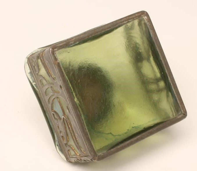AN ART NOUVEAU INKWELL Image