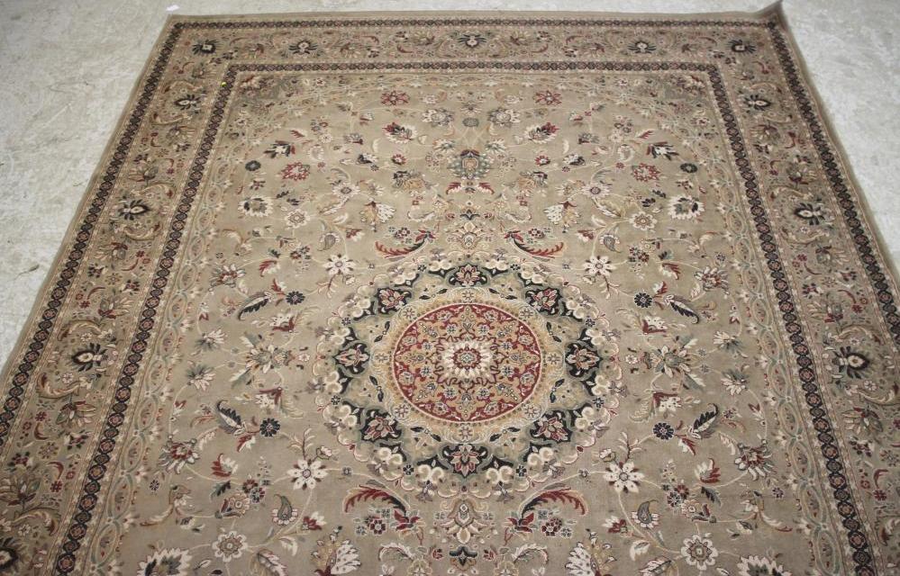 A PERSIAN STYLE RUG Image