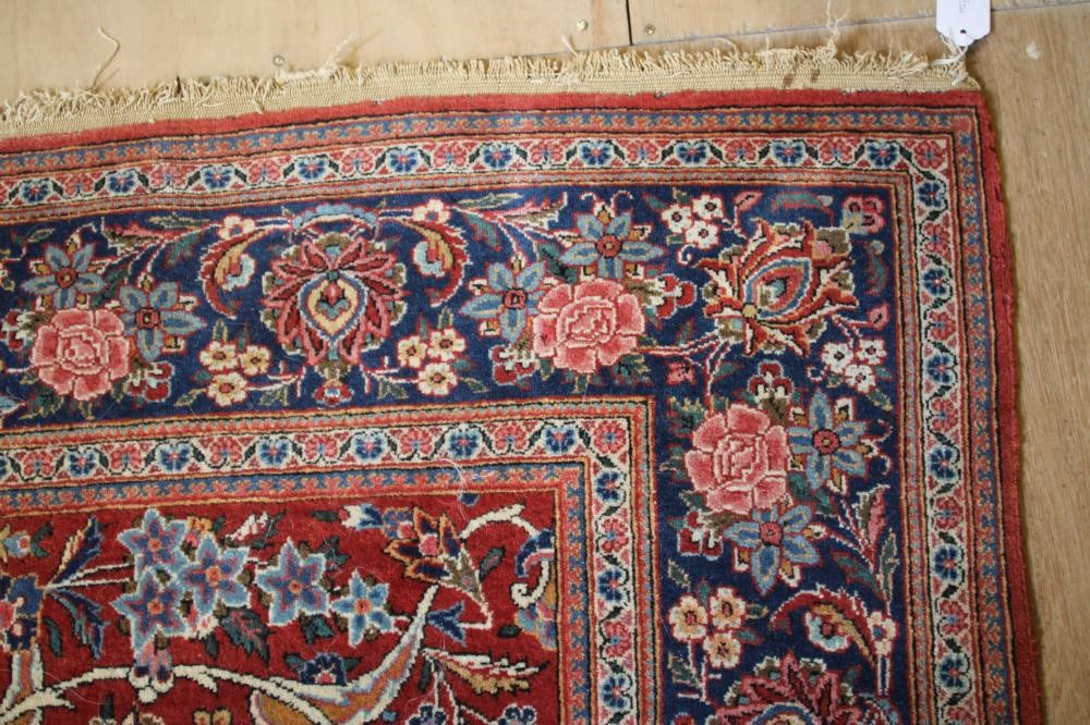 A KASHAN PRAYER RUG Image