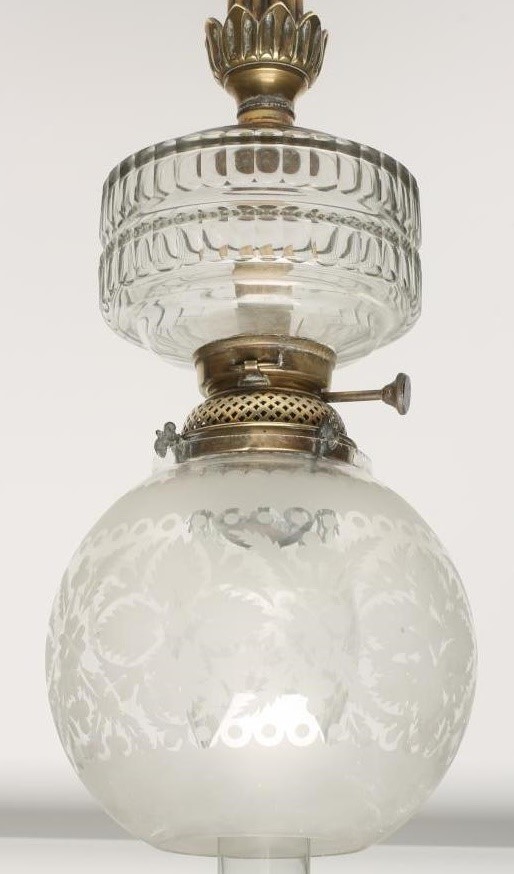 A VICTORIAN BRASS OIL LAMP Image